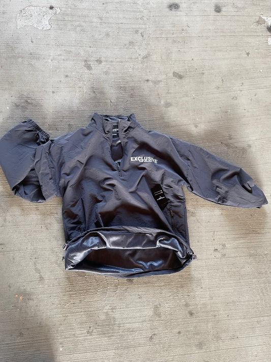 EXCLUSIVE  1/4 ZIP WINDBREAKER
